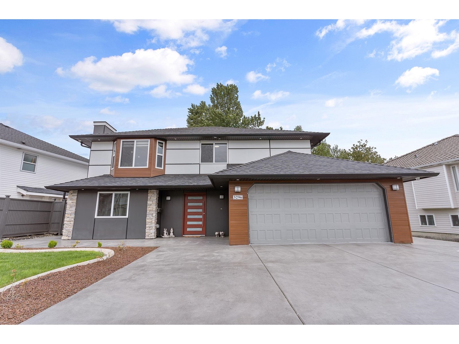 3296 Goldfinch Street, Abbotsford, BC, V2T 5N3
