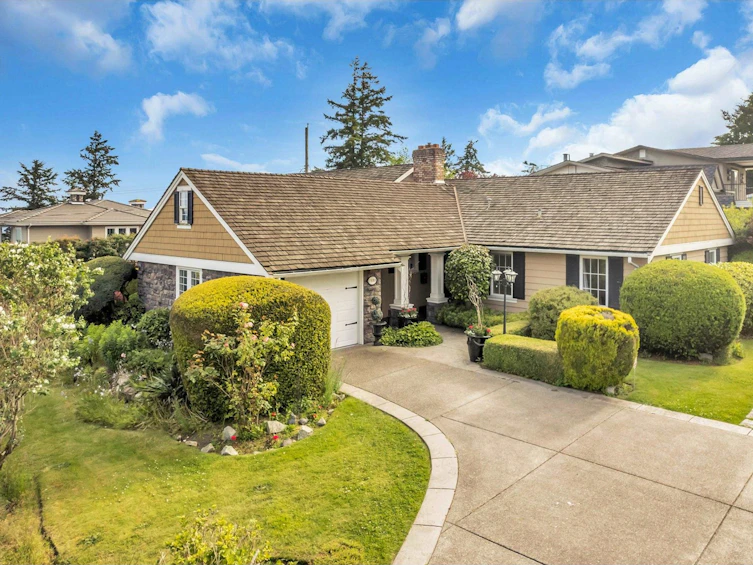 13088 Marine Drive, Surrey, BC, V4A 1E4