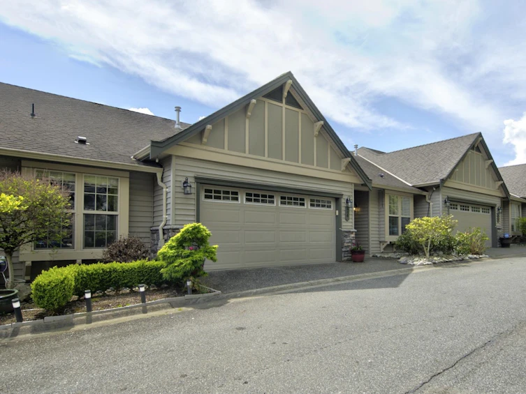24-2842 Whatcom Road, Abbotsford, BC, V3G 3B8
