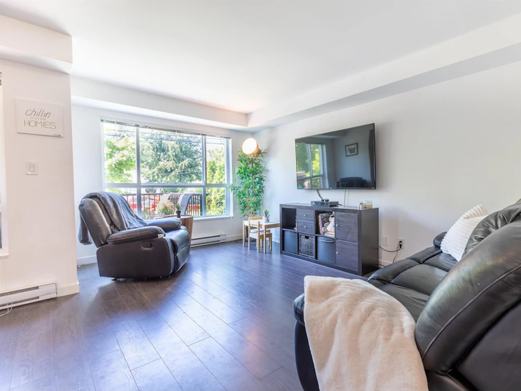 109-10688 140 Street, Surrey, BC, V3T 0M6