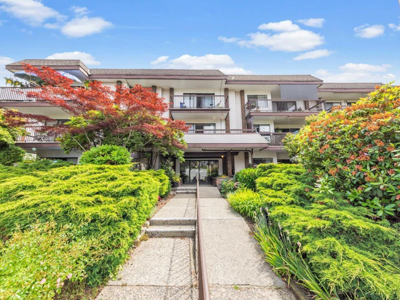 209 - 1360 Martin Street, Surrey BC V4B 3W5