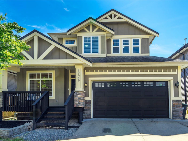 19640 73b Avenue, Langley BC V2Y 3C4