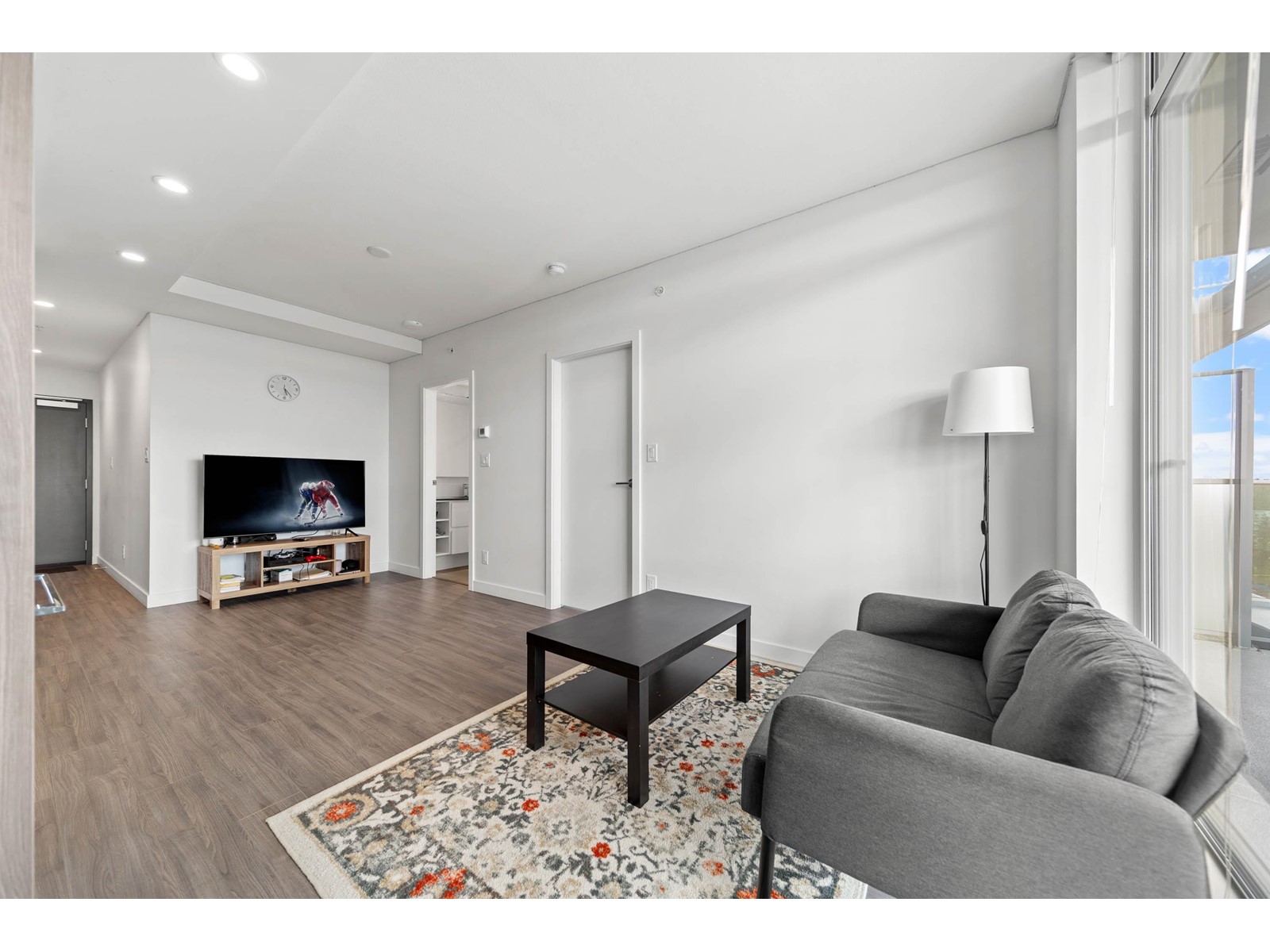 1701-13615 Fraser Highway, Surrey, BC, V3T 0P7