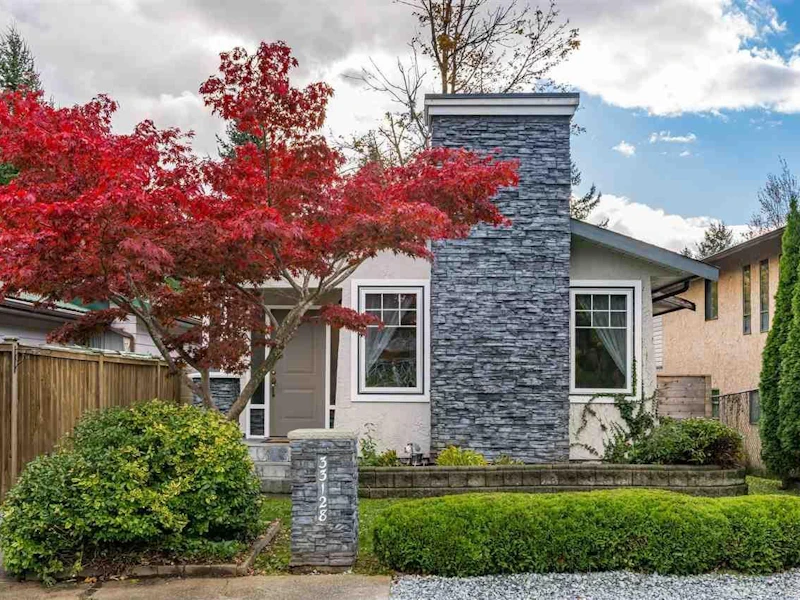 33128 Myrtle Avenue, Mission BC V2V 5W1