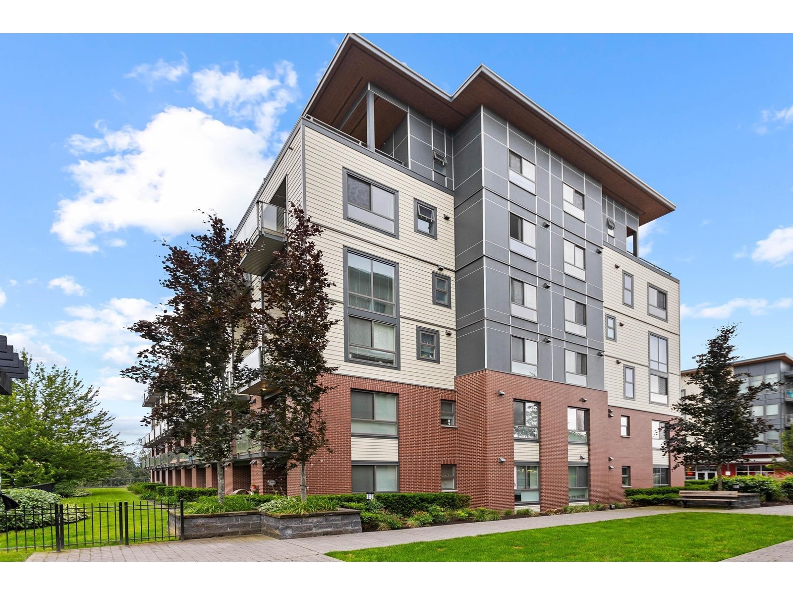 106-3080 Gladwin Road, Abbotsford, BC, V2T 0G3