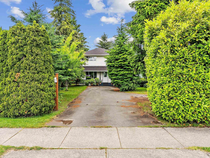 18557 60th Avenue, Surrey BC V3S 8T6