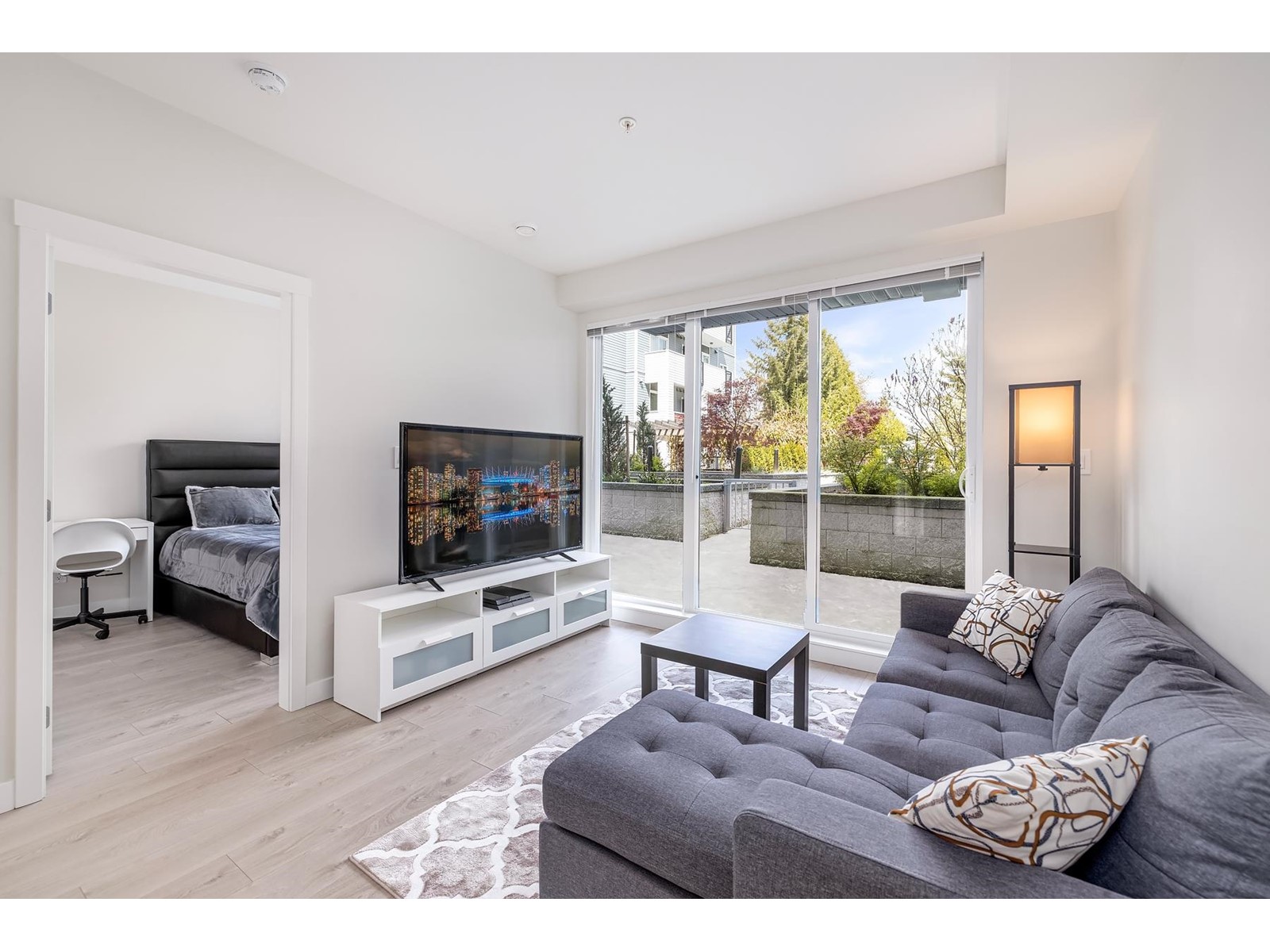 114-114 10838 Whalley Boulevard, Surrey, BC, V3R 0G8