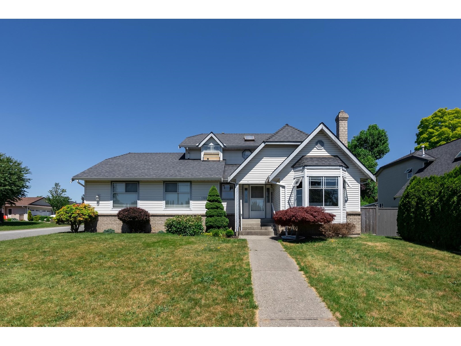 18653 56 Avenue, Surrey, BC, V3S 7Y2