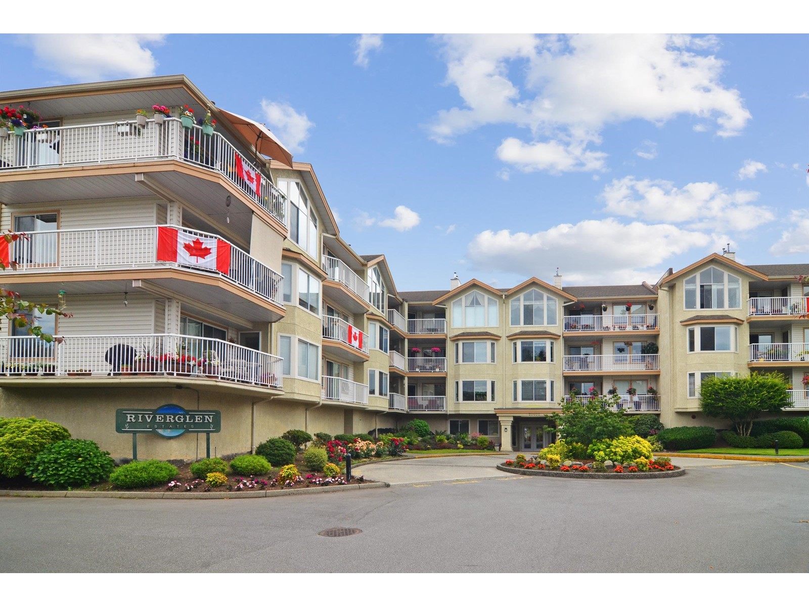 203-20600 53a Avenue, Langley, BC, V3A 8C2