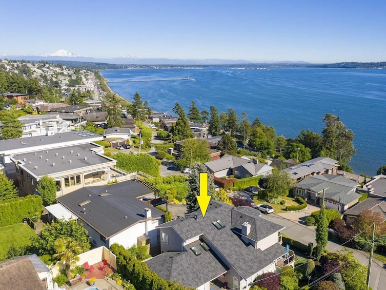14357 Sunset Drive, Surrey, BC, V4B 2V4