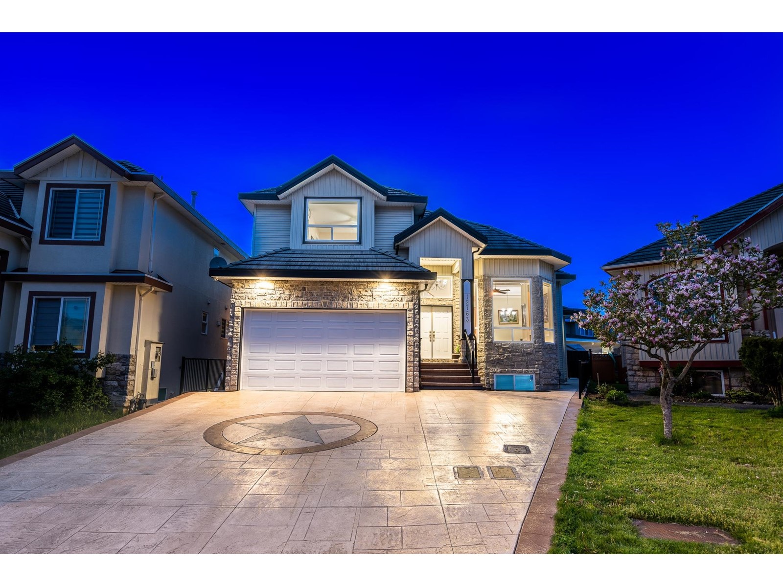 12763 66a Avenue, Surrey, BC, V3W 1M7