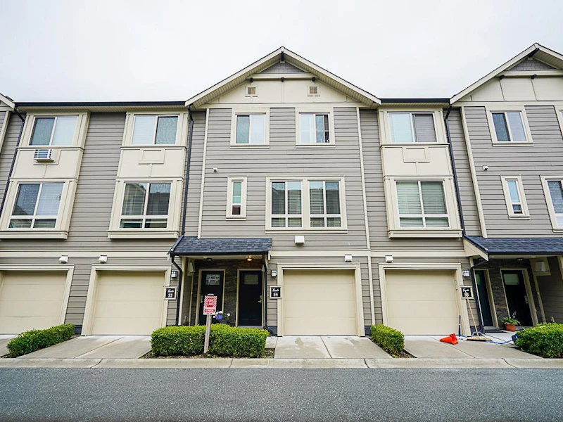 54 - 19913 70th Avenue, Langley BC