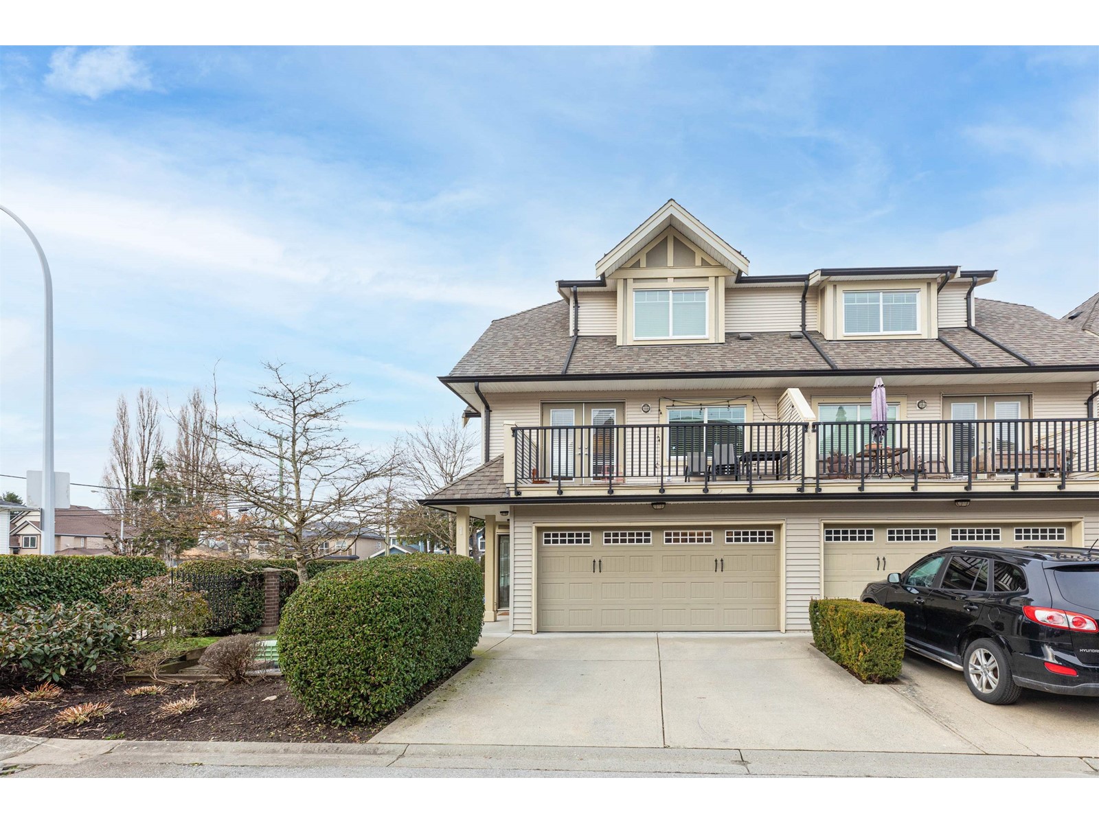 1-8358 121a Street, Surrey, BC, V3W 1T6