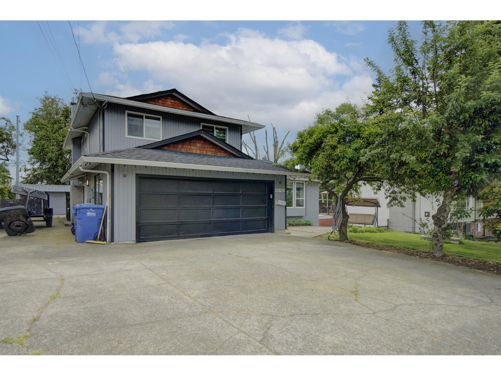 2328 Bedford Place, Abbotsford, BC, V2T 4A5