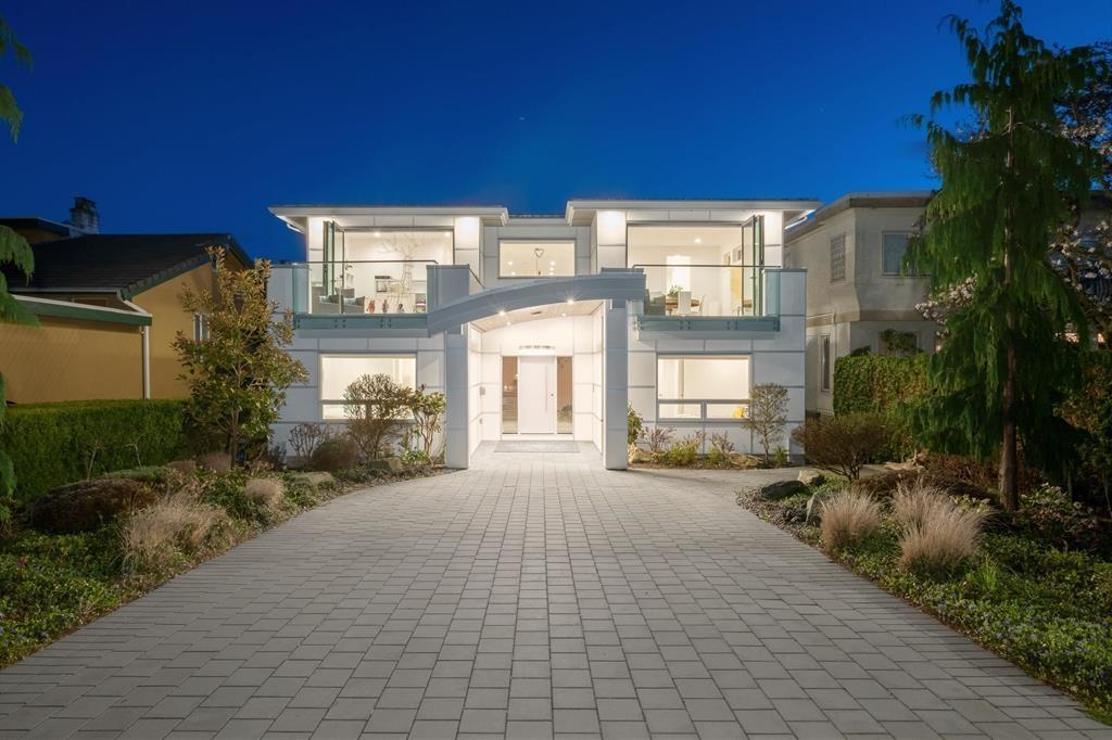 15374 Royal Avenue, Surrey, BC, V4B 1M8