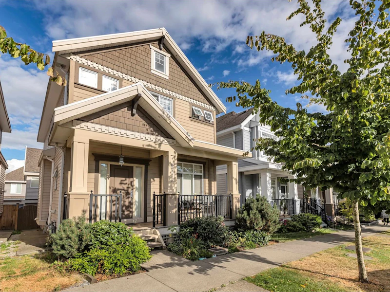 6912 195a Street, Surrey BC V4N 5Y9