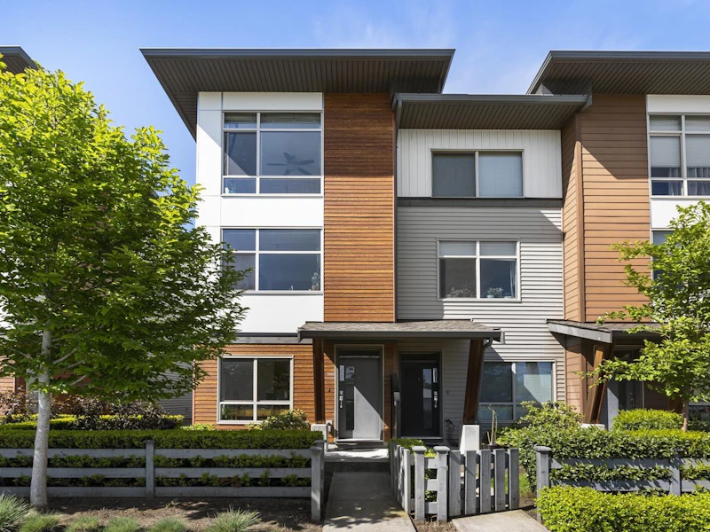 102 - 8473 163rd Street, Surrey BC V4N 6M7