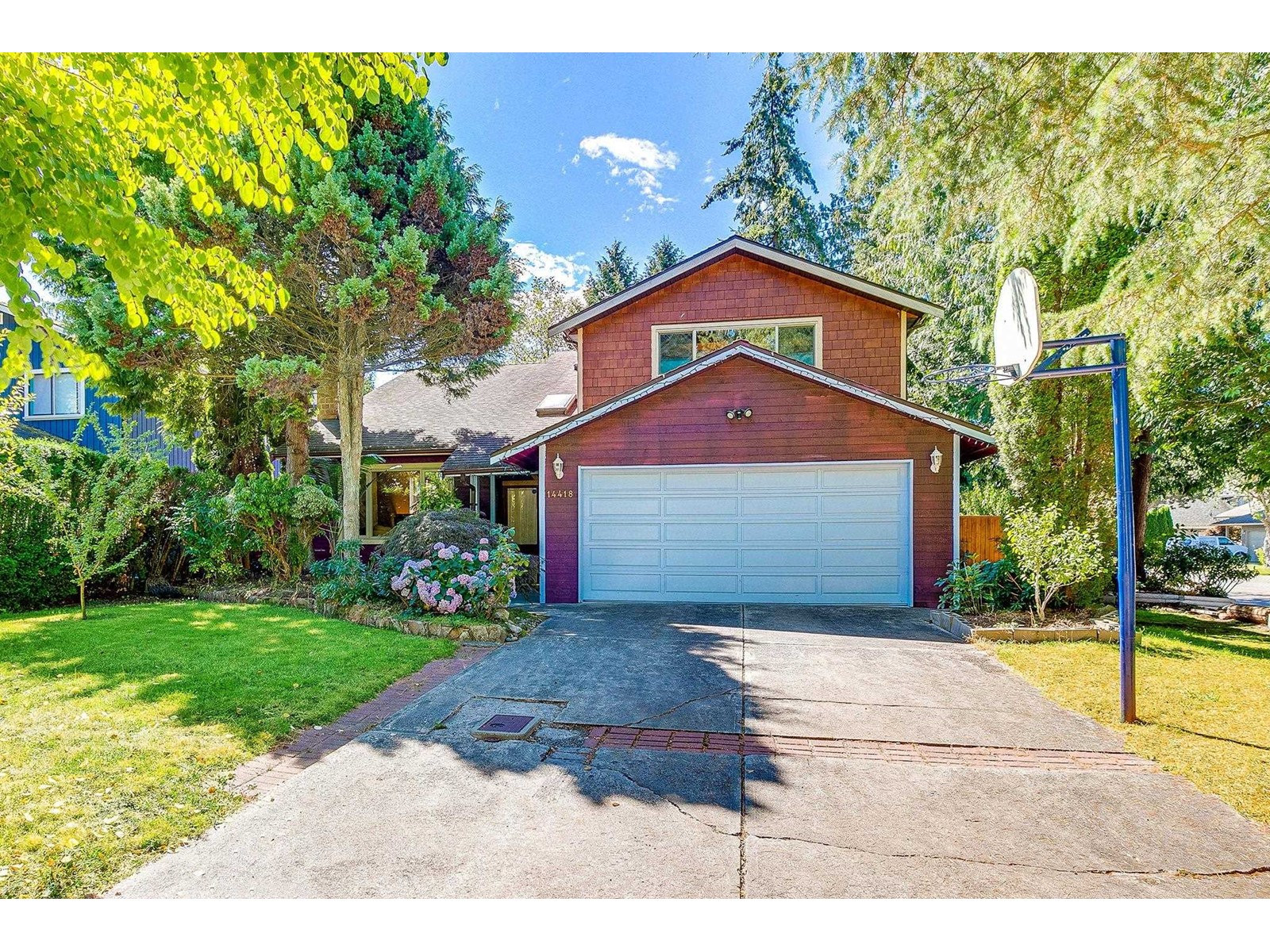 14418 19a Avenue, Surrey, BC, V4A 6X3