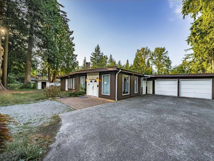 13897 56a Avenue, Surrey, BC, V3X 2X5