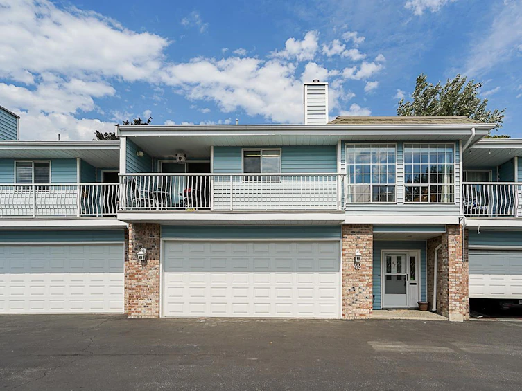 42-5216 201a Street, Langley, BC, V3A 1S4