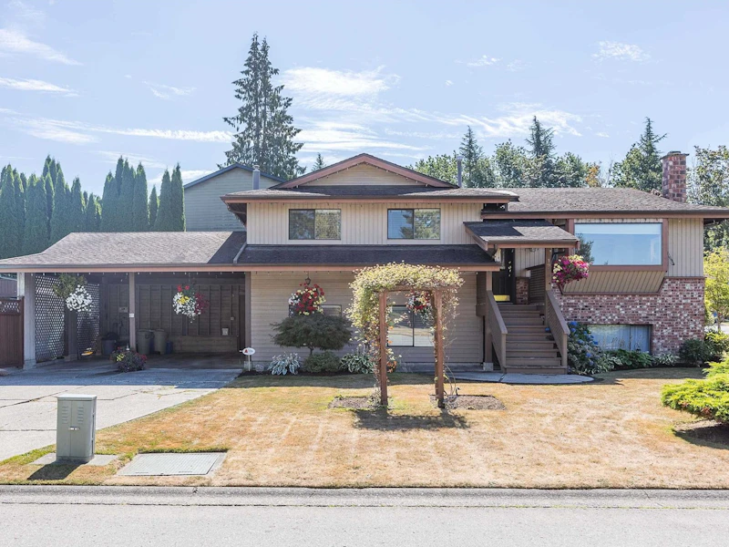 19700 50a Avenue, Langley BC V3A 7M2