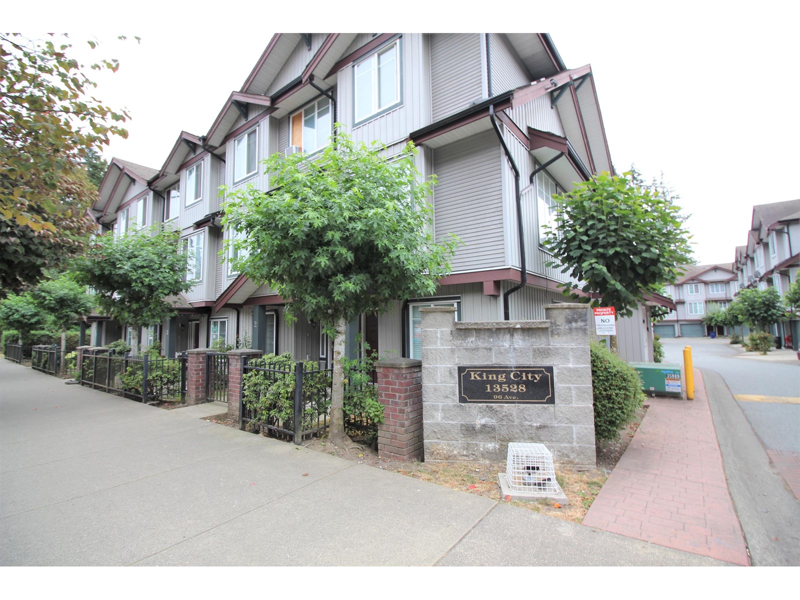 33-13528 96 Avenue, Surrey, BC, V3V 0A2