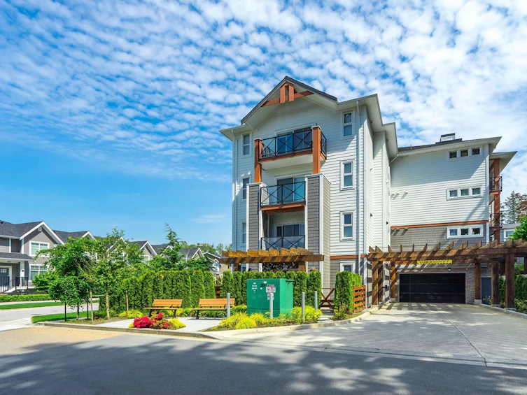 409-14550 Winter Crescent, Surrey, BC, V4P 0G4