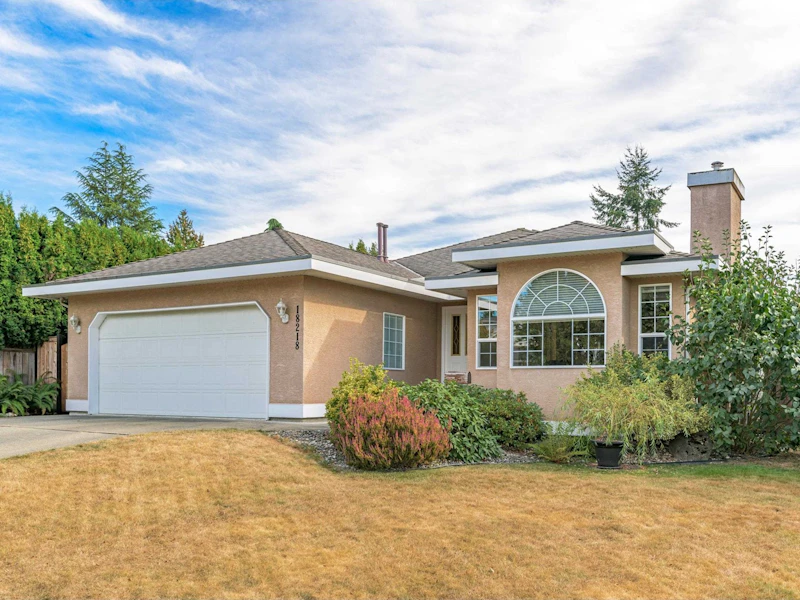 18218 Claytonwood Crescent, Surrey BC V3S 8T4