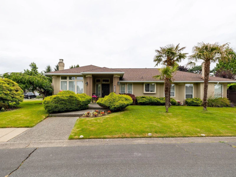 6288 Boundary Grove, Surrey BC V3X 1Z5