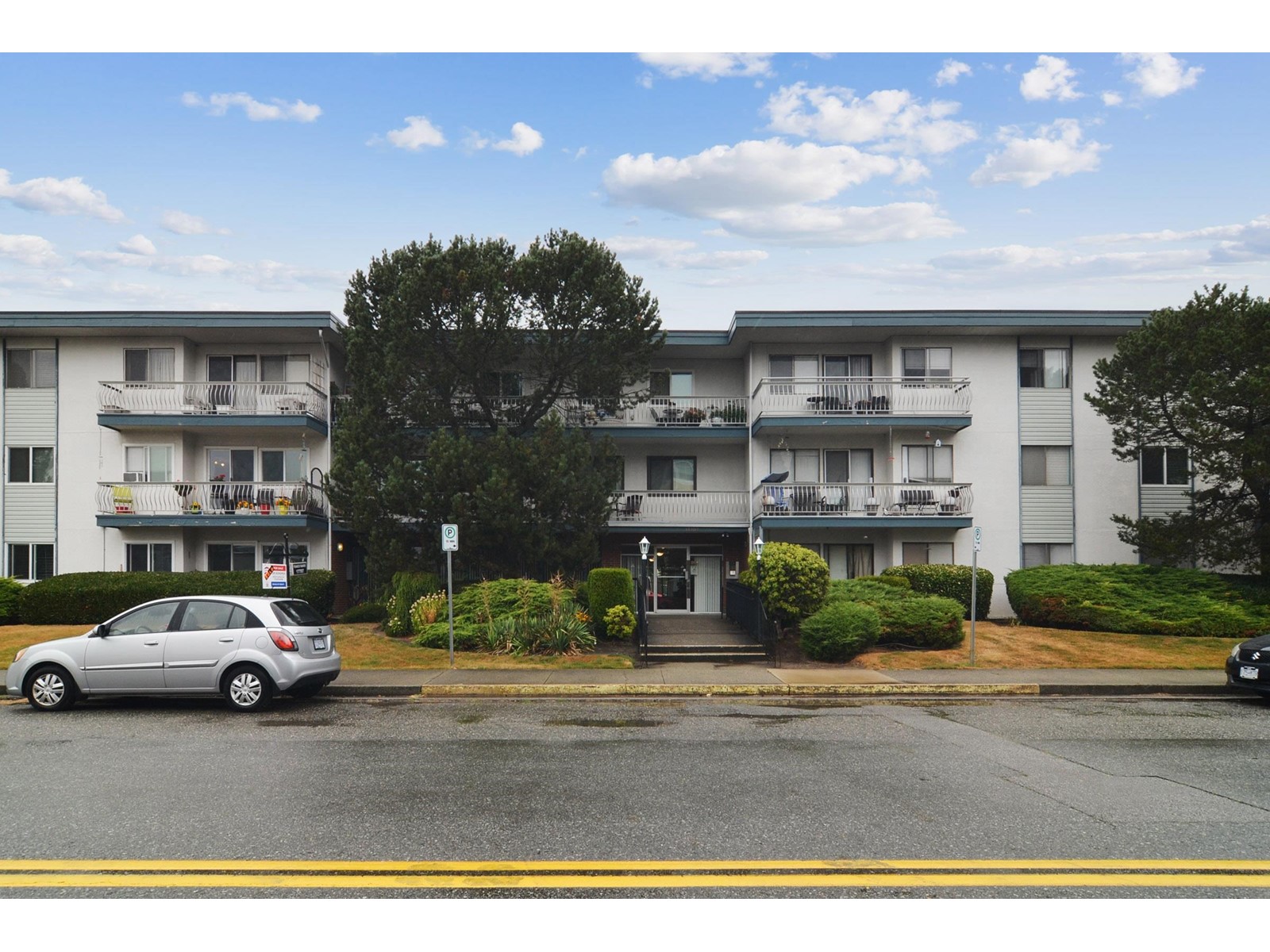 214-17707 57a Avenue, Surrey, BC, V3S 1J2