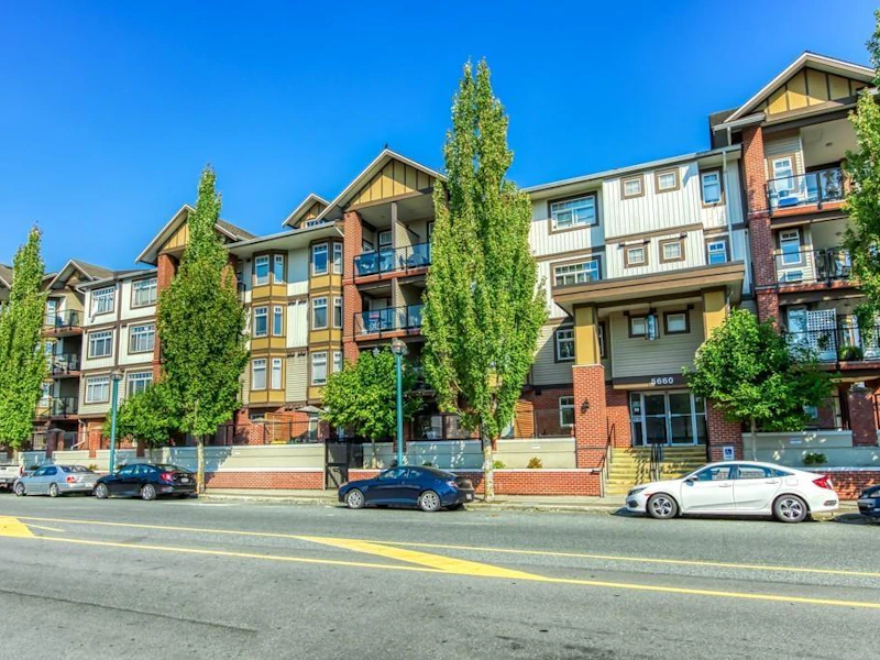 147 - 5660 201a Street, Langley BC V3A 0B4