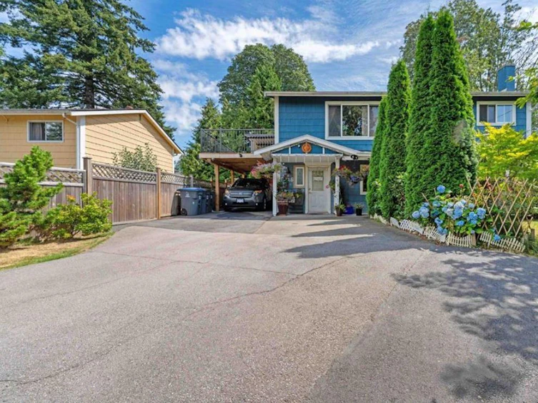 9816 120 Street, Surrey, BC, V3V 4C9