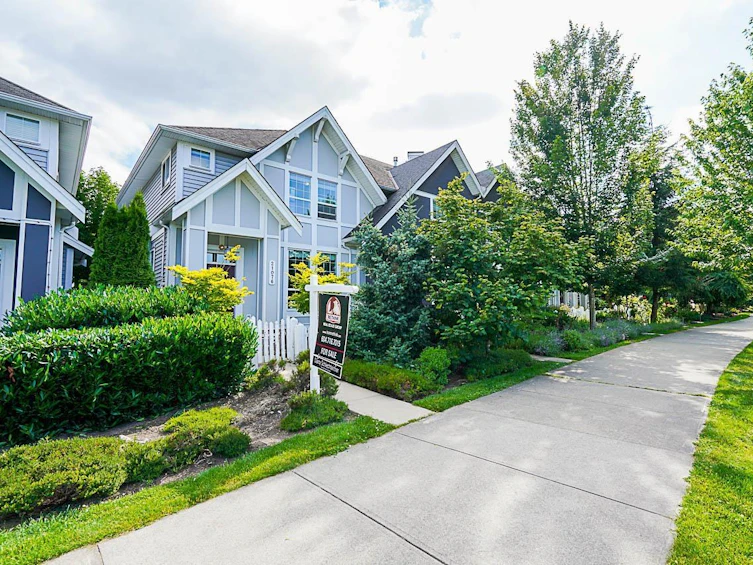 21076 80 Avenue, Langley, BC, V2Y 0H6