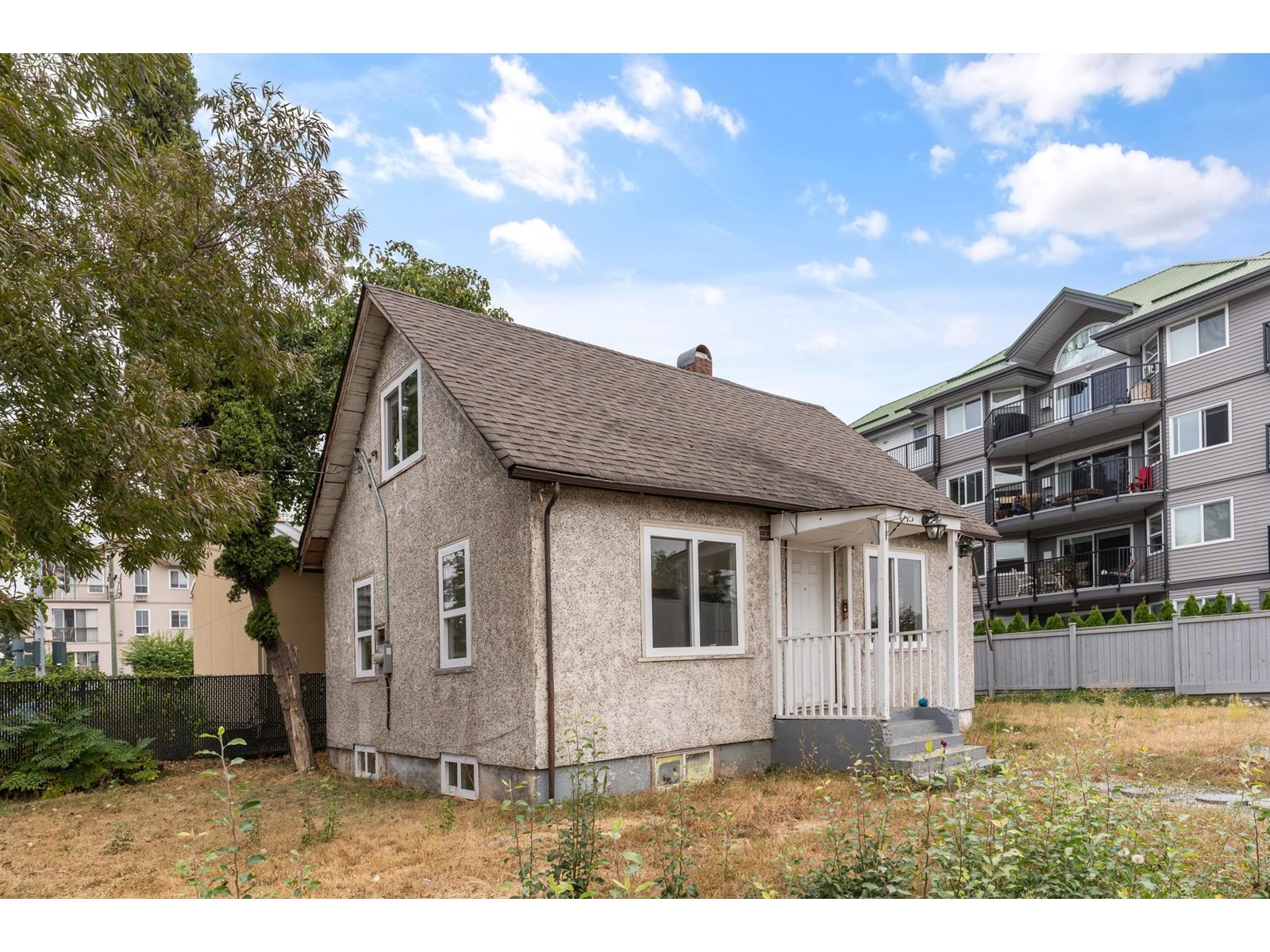 2728 Clearbrook Road, Abbotsford, BC, V2T 2Z1