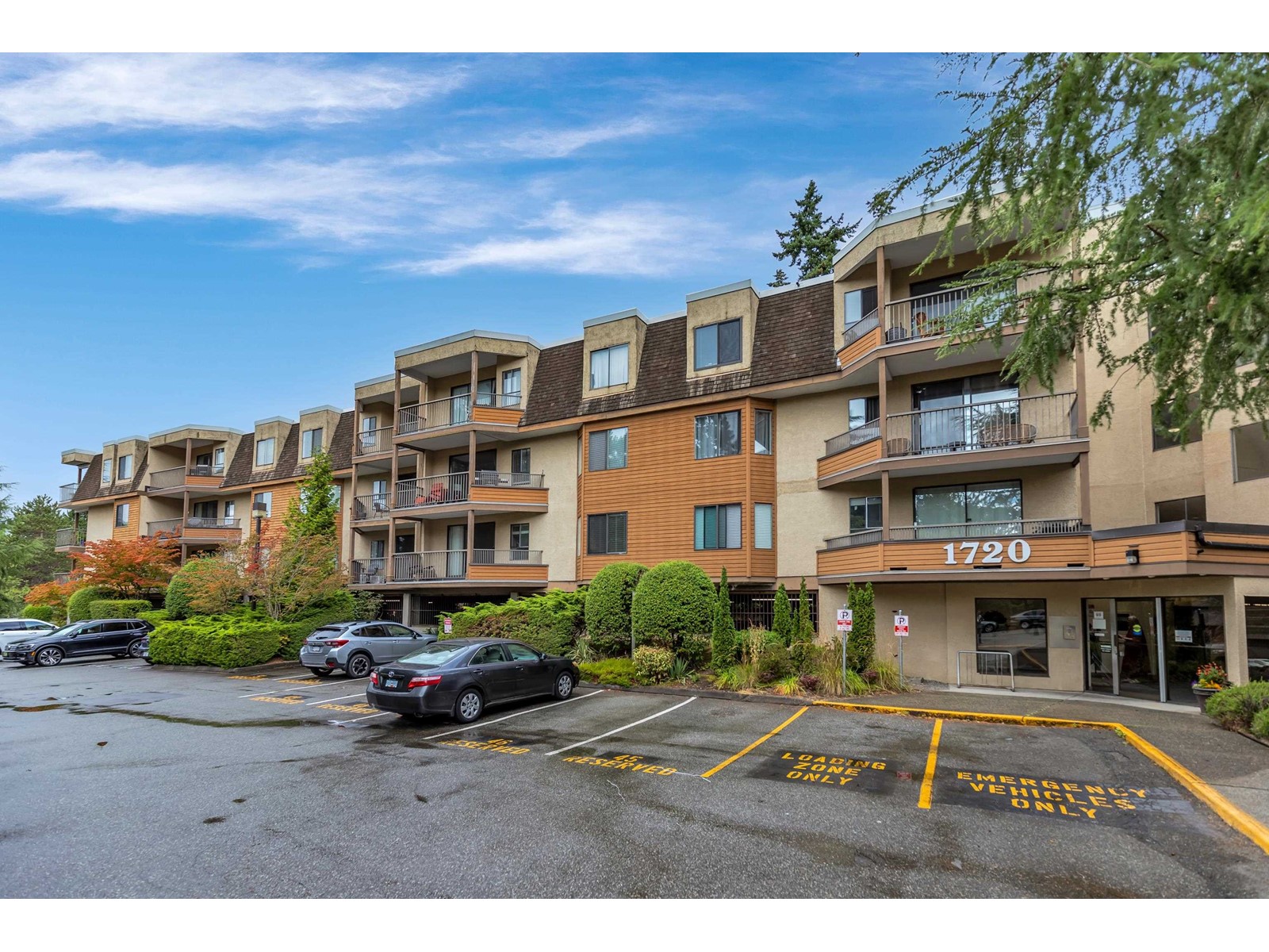 106-1720 Southmere Crescent, Surrey, BC, V4A 6E3