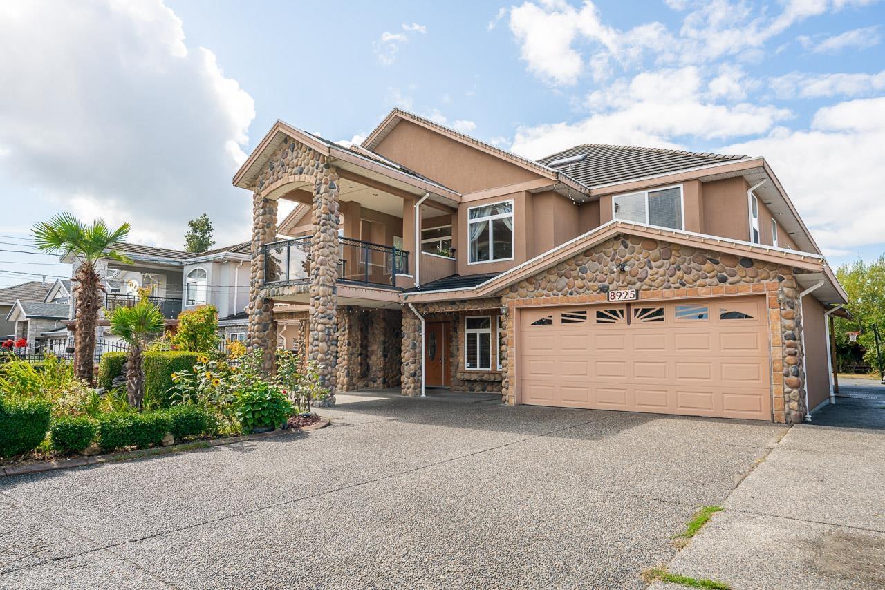 8925 154 Street, Surrey, BC, V3R 4J3