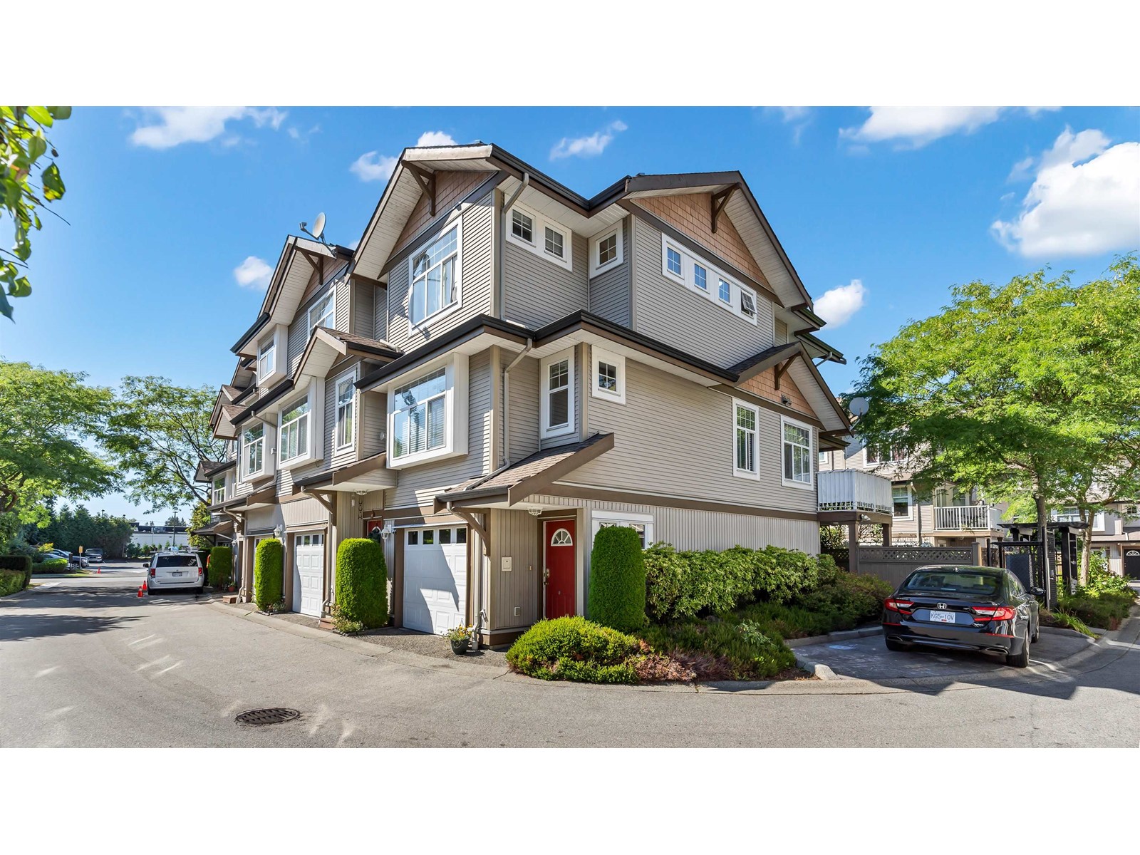 105-9580 Prince Charles Boulevard, Surrey, BC, V3V 1S6