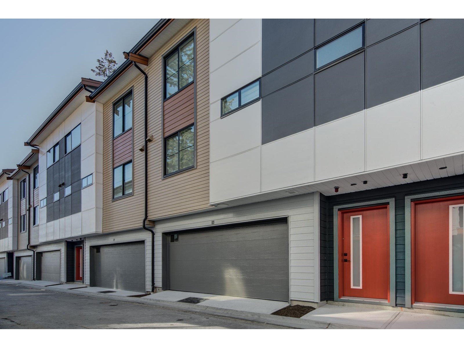 19-6138 128 Street, Surrey, BC, V3X 0X9