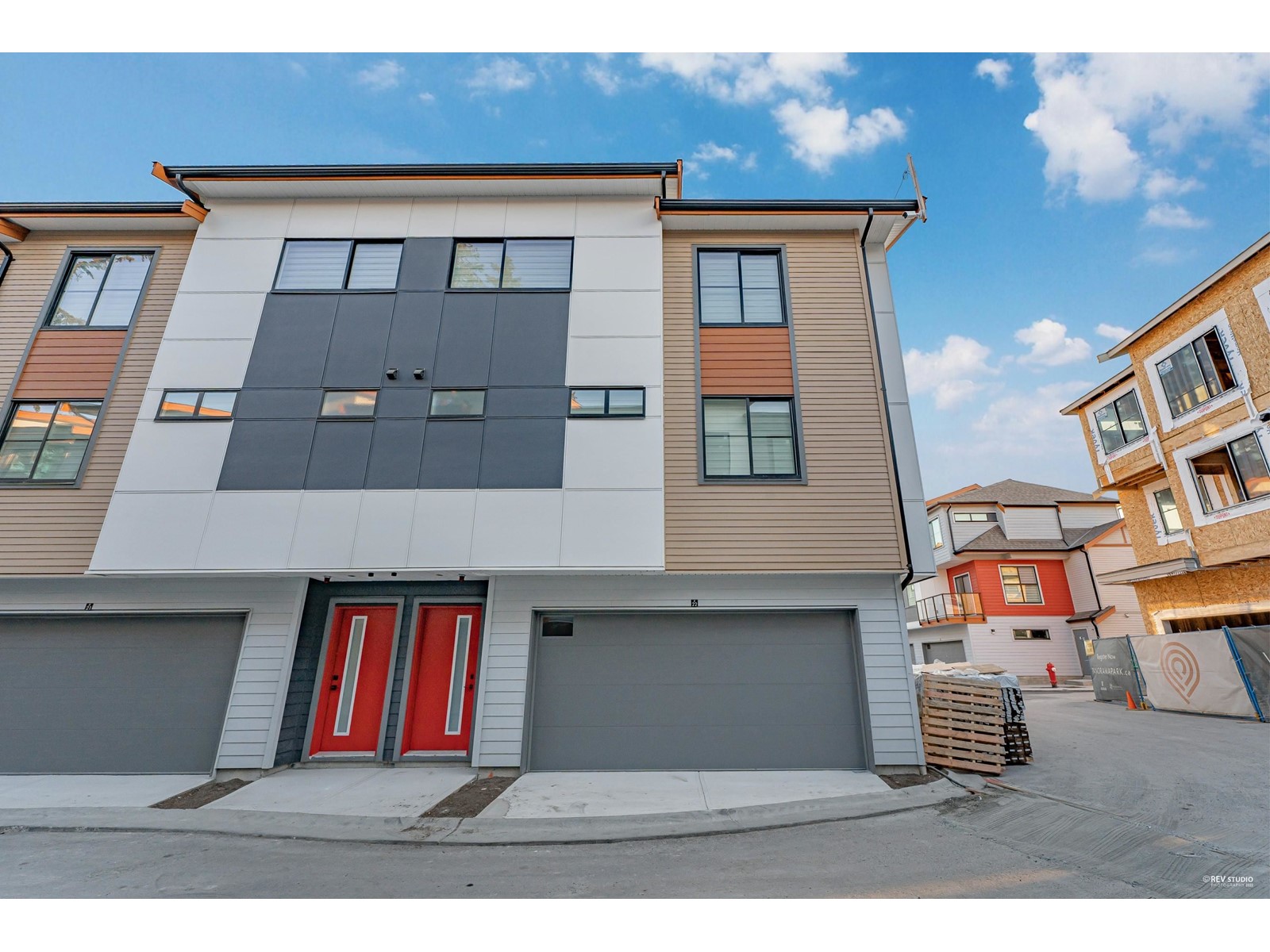 15-6138 128 Street, Surrey, BC, V3X 1T1