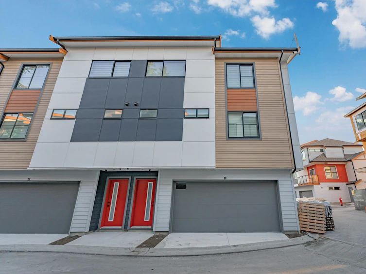 15-6138 128 Street, Surrey, BC, V3X 1T1