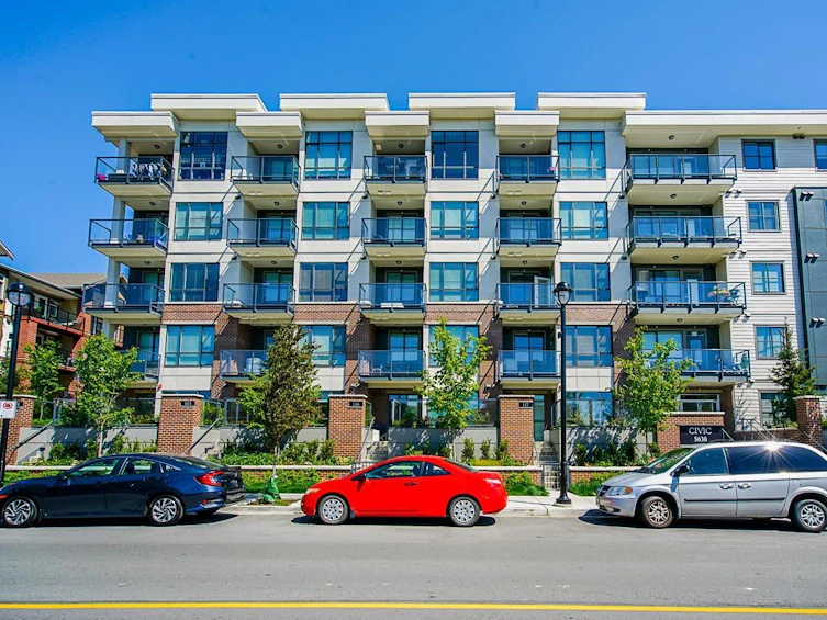 207-5638 201a Street, Langley, BC, V3A 0L8