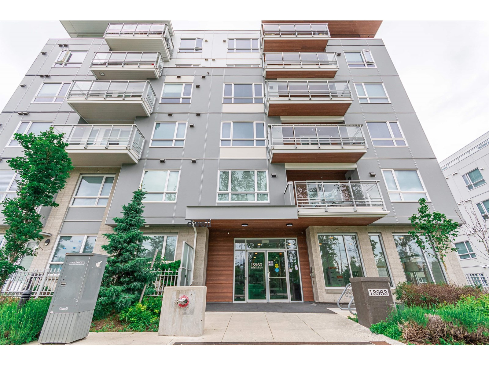 114-13963 105 Boulevard, Surrey, BC, V3T 0M9