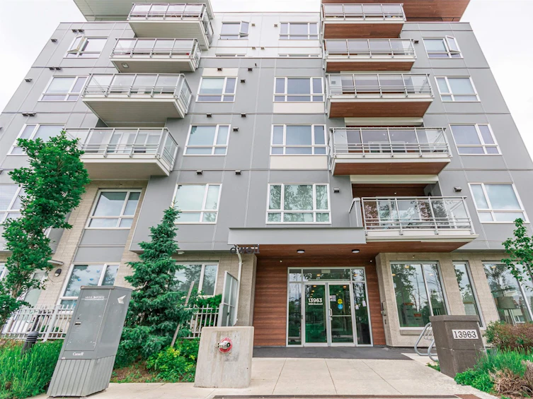 114-13963 105 Boulevard, Surrey, BC, V3T 0M9