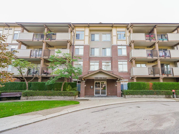 302-10088 148 Street, Surrey, BC, V3R 3M9