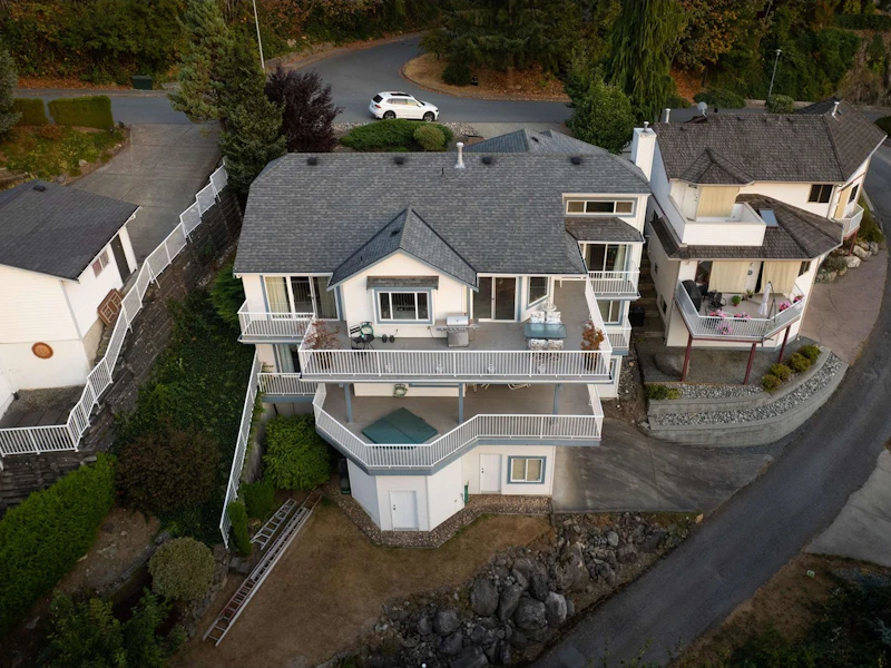 2725 Lucern Crescent, Abbotsford BC V3G 1C2