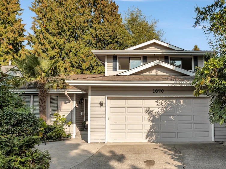 1670 141b Street, Surrey, BC, V4A 6K3