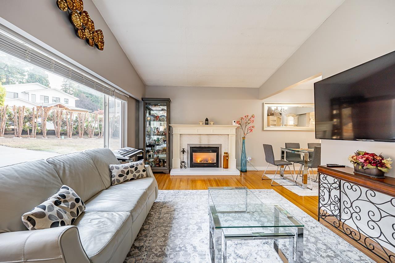 11411 Loughren Drive, Surrey, BC, V3R 4Z5