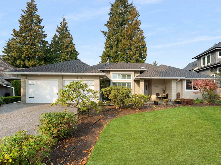 13137 19a Avenue, Surrey, BC, V4A 9M9