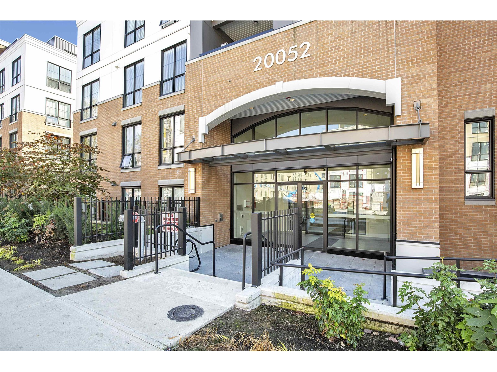 101-20052 83a Avenue, Langley, BC, V5T 3S1