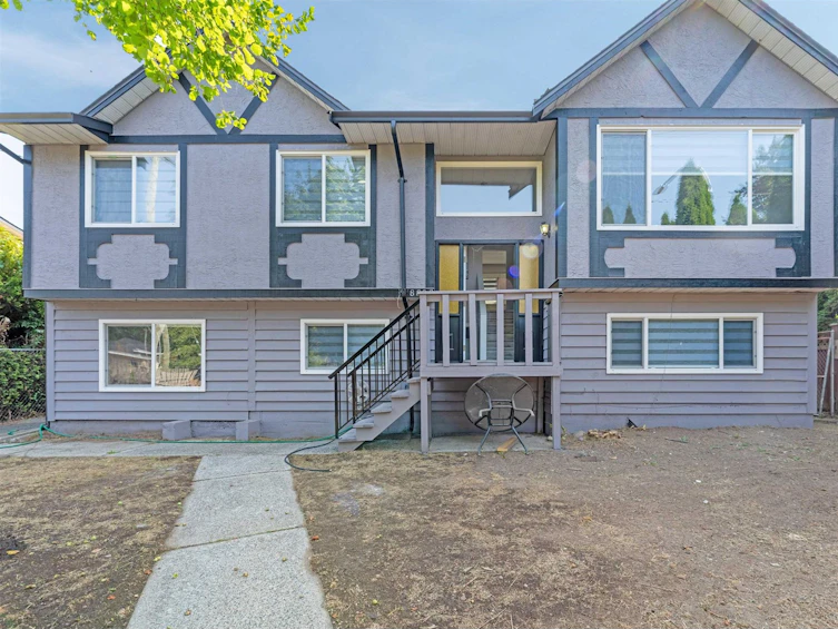 8808 140 Street, Surrey, BC, V3V 5Y6